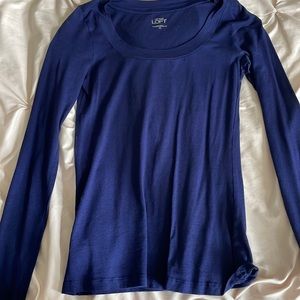blue long sleeve shirt